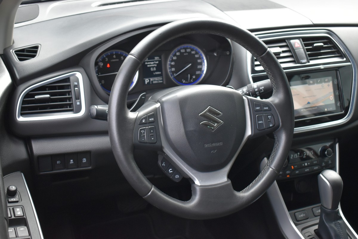 Suzuki S-Cross