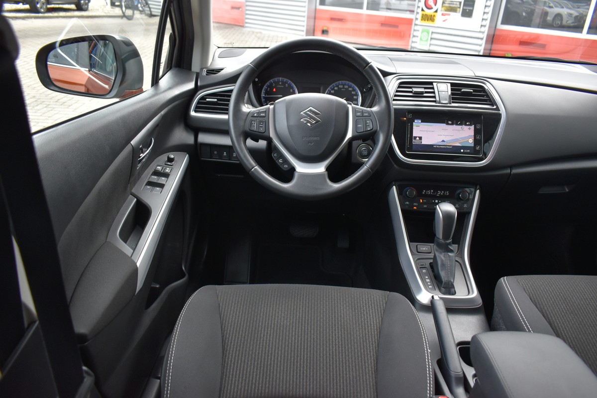 Suzuki S-Cross