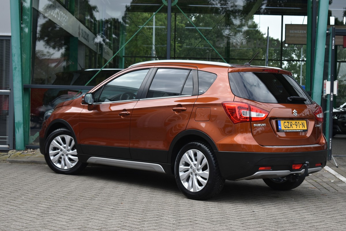 Suzuki S-Cross