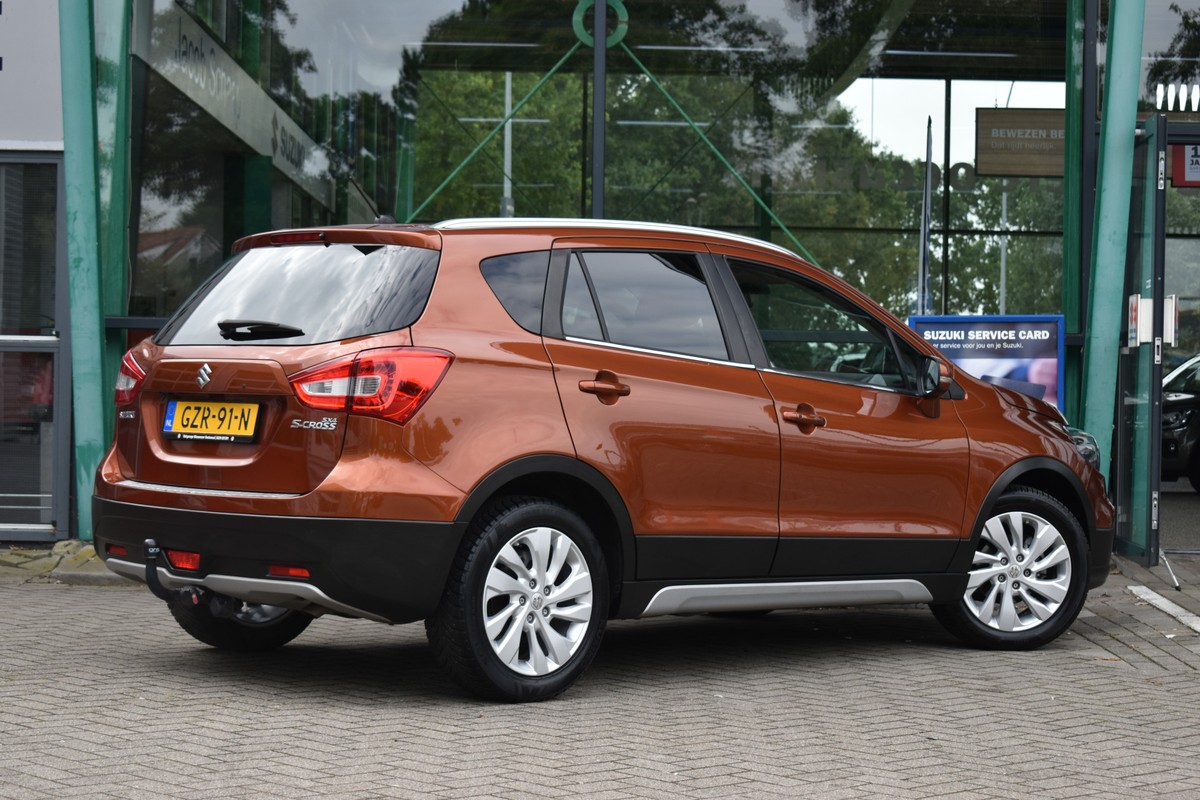 Suzuki S-Cross