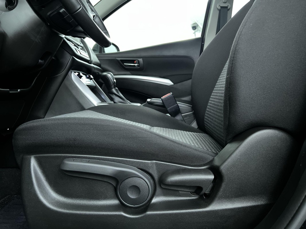 Suzuki S-Cross
