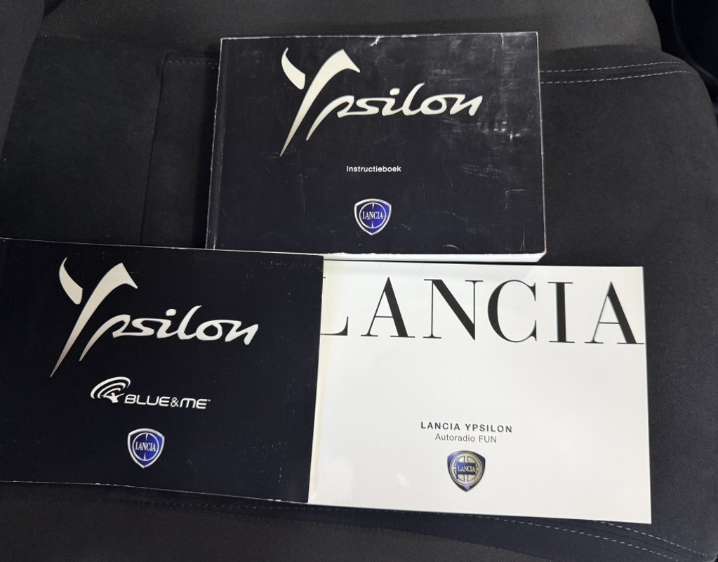 Lancia Ypsilon