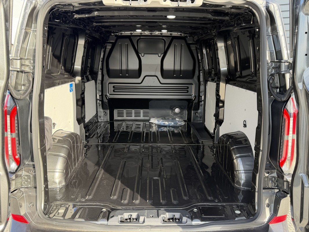 Ford E-Transit Custom