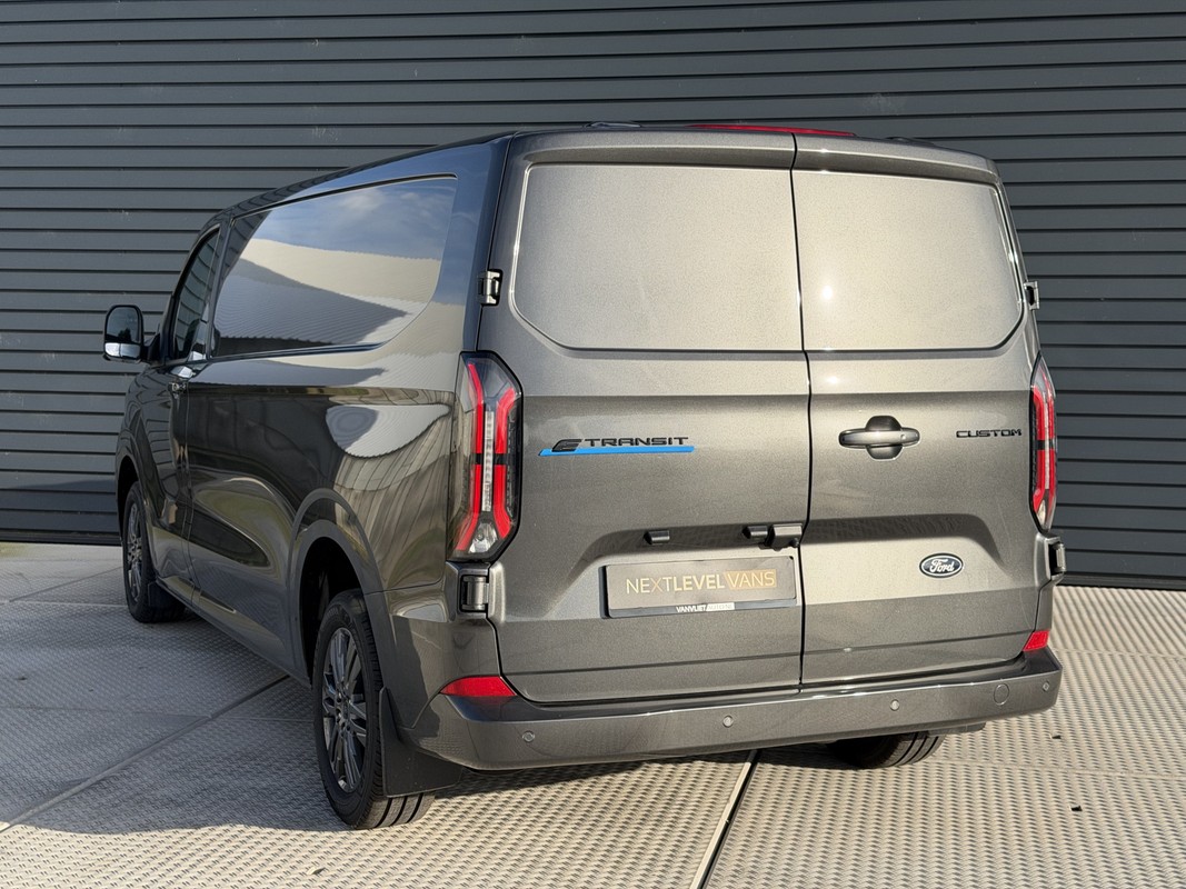 Ford E-Transit Custom