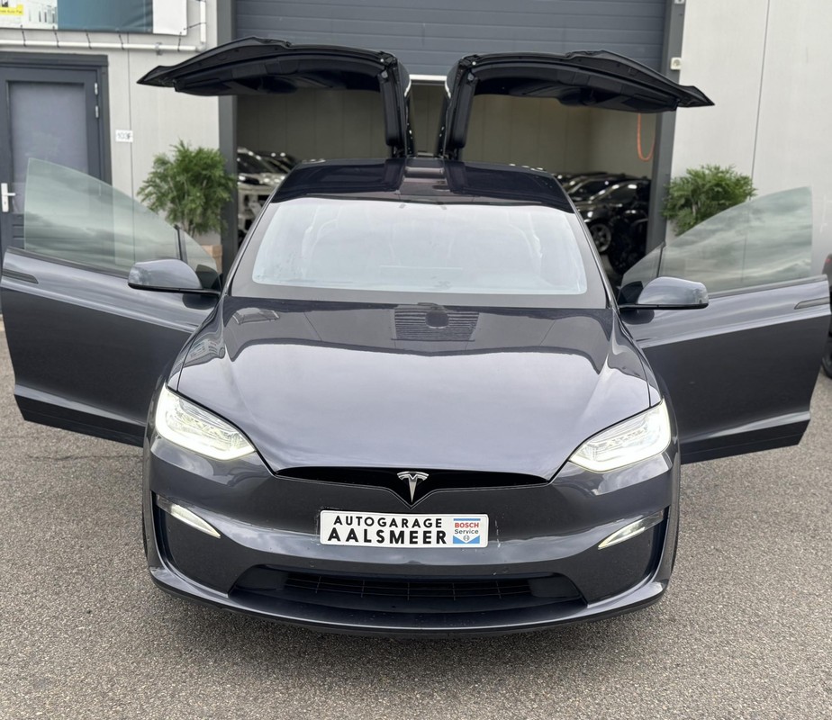 Tesla Model X