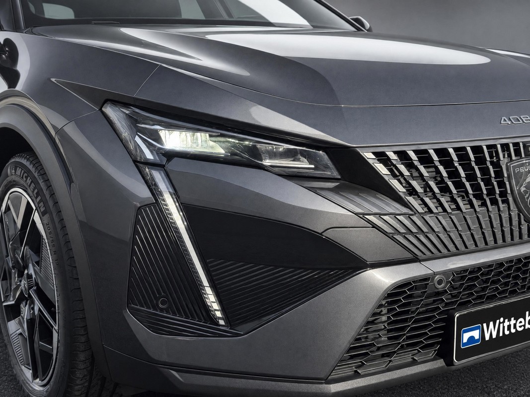 Peugeot 408