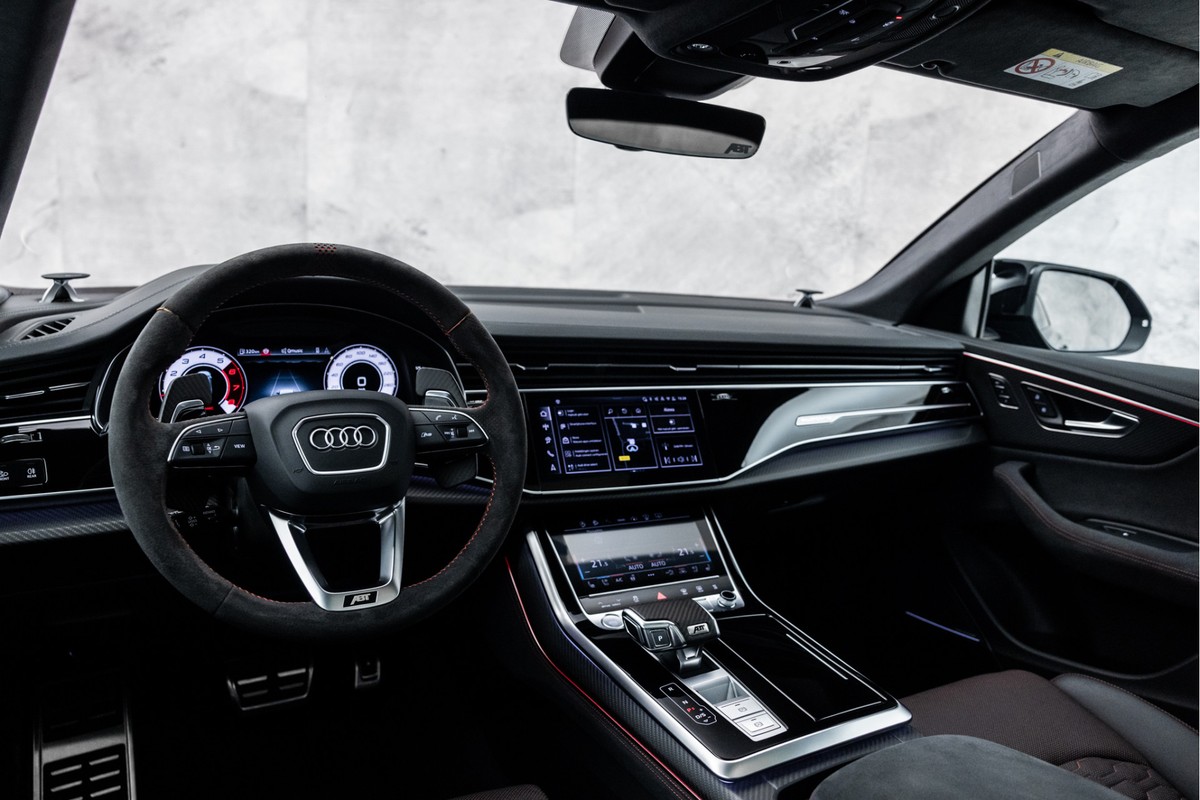 Audi RSQ8