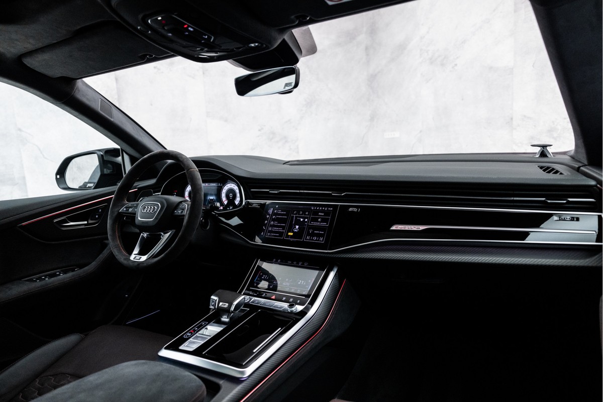 Audi RSQ8