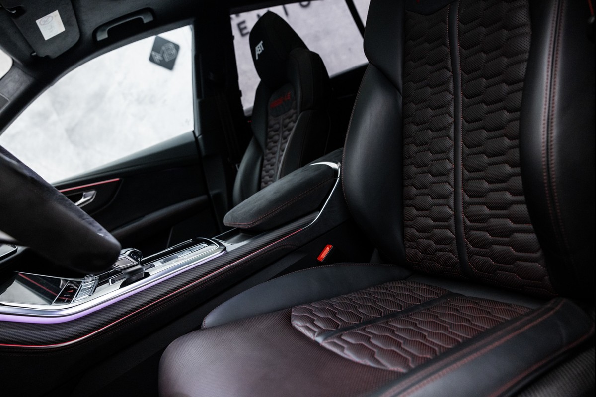 Audi RSQ8