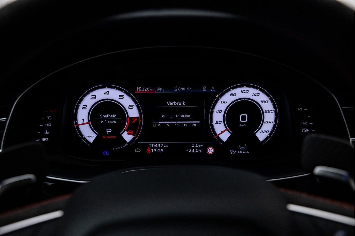 Audi RSQ8