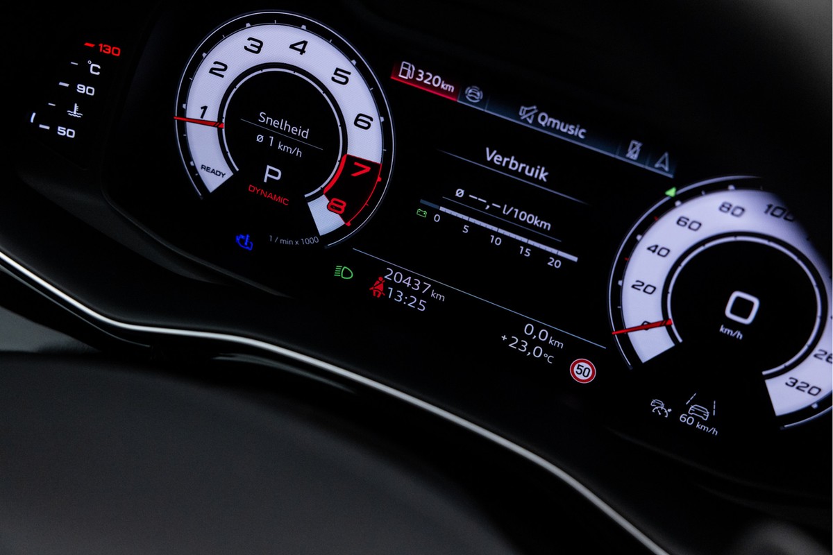 Audi RSQ8
