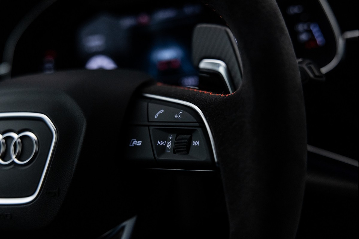 Audi RSQ8