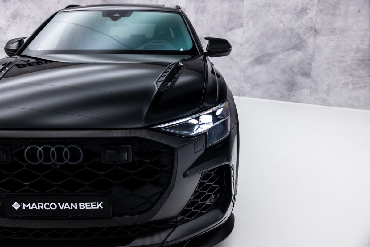 Audi RSQ8