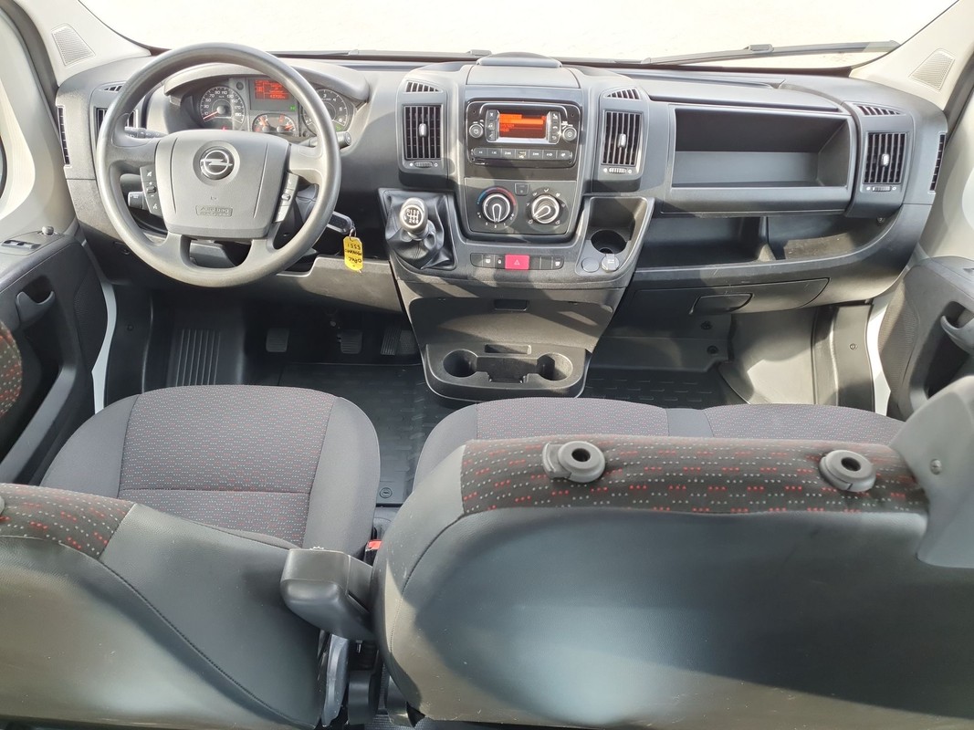 Opel Movano