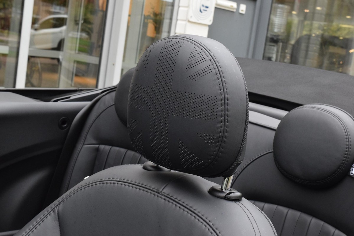 MINI Cooper Cabrio