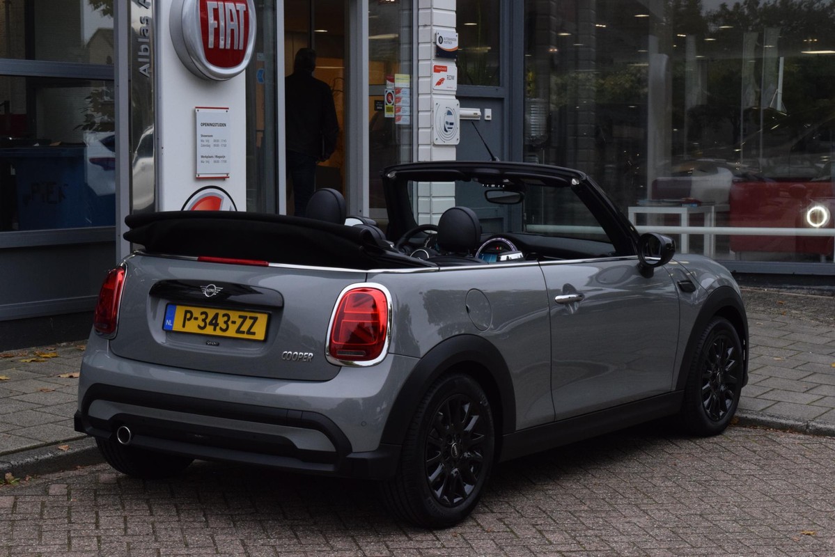 MINI Cooper Cabrio