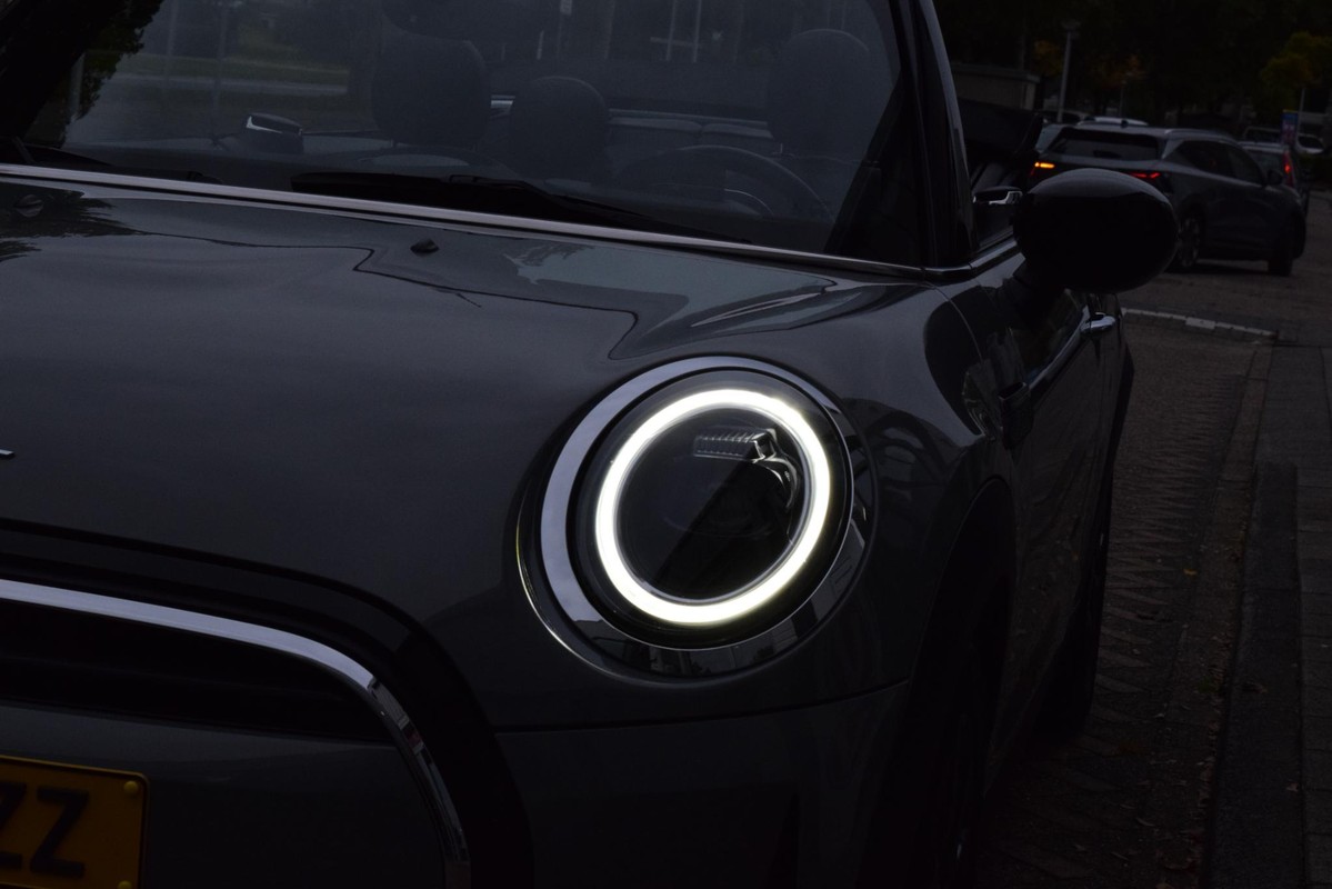 MINI Cooper Cabrio