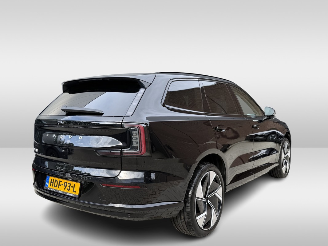 Volvo EX90