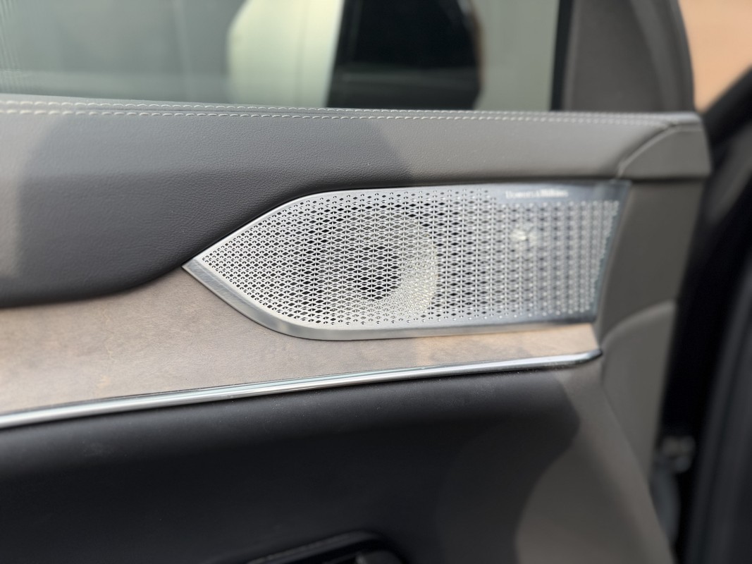 Volvo EX90
