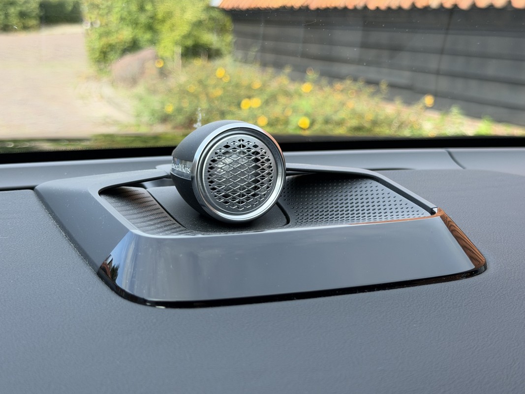 Volvo EX90
