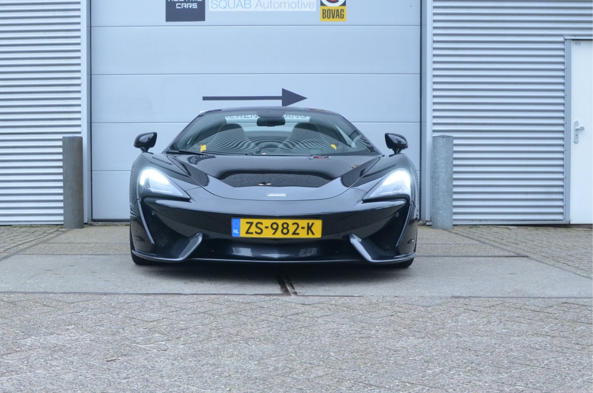McLaren 570S