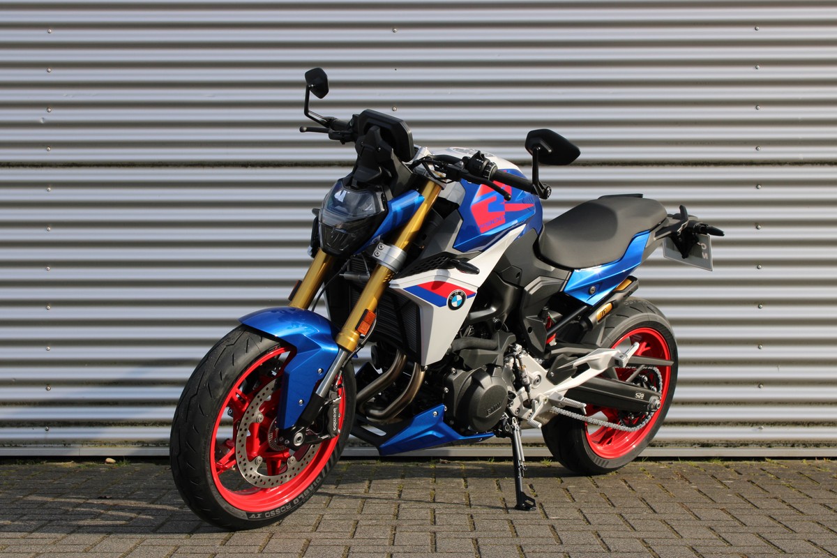 BMW F 900 R