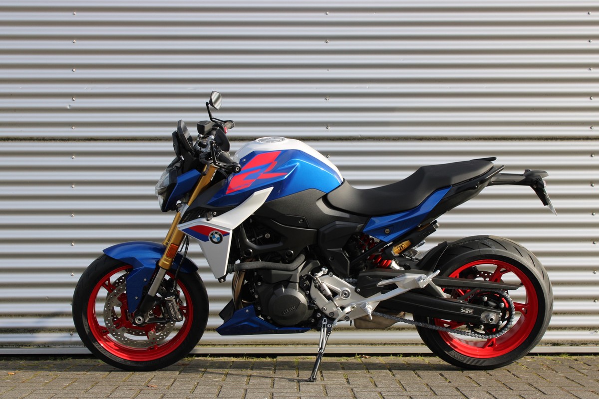 BMW F 900 R