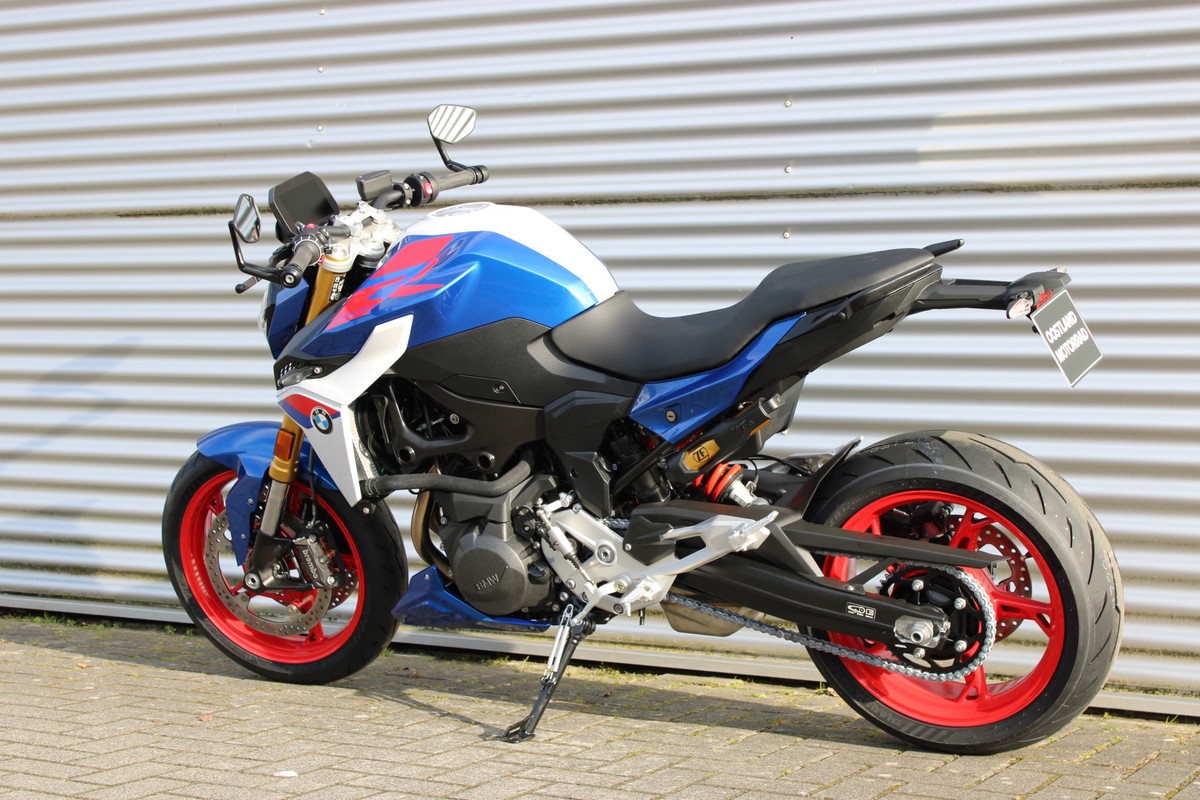 BMW F 900 R