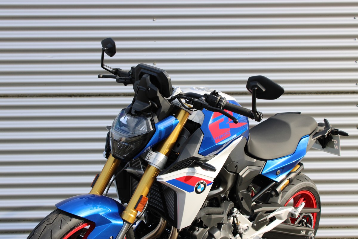 BMW F 900 R