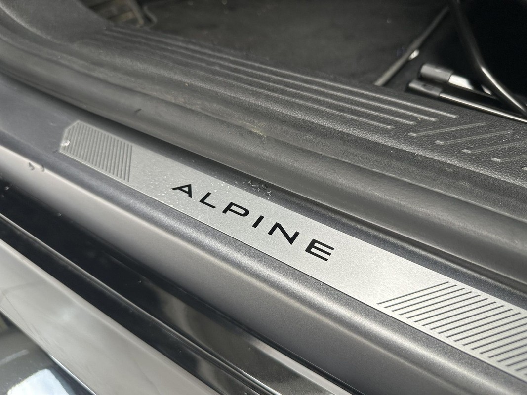 Alpine A290