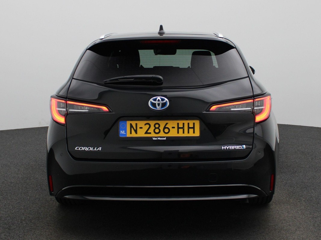 Toyota Corolla Touring Sports