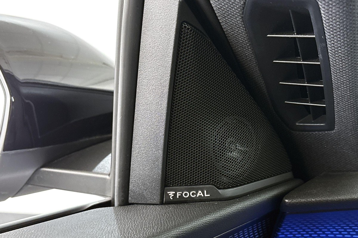 Peugeot e-3008