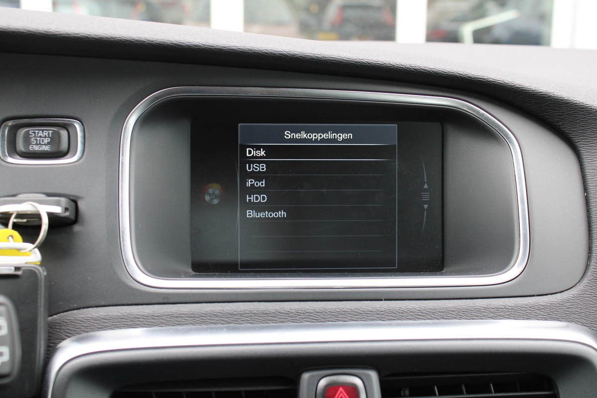 Volvo V40