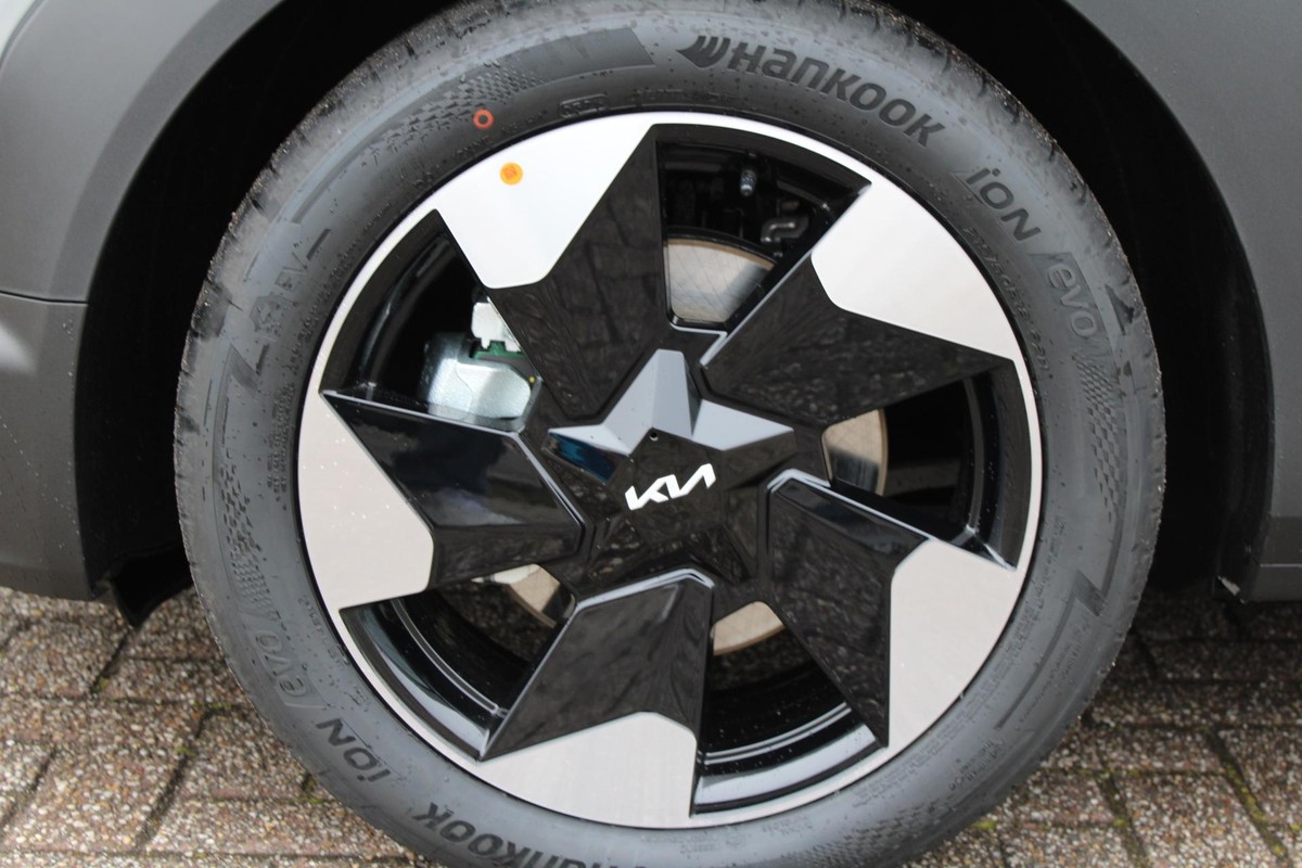 Kia EV2