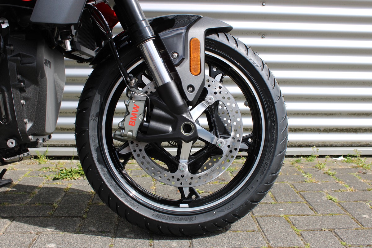 BMW R 1300 R