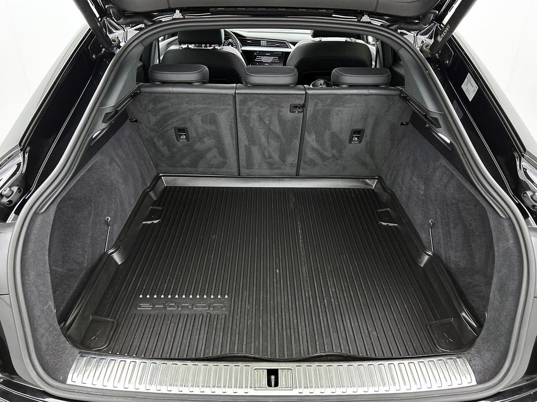 Audi Q8 Sportback e-tron