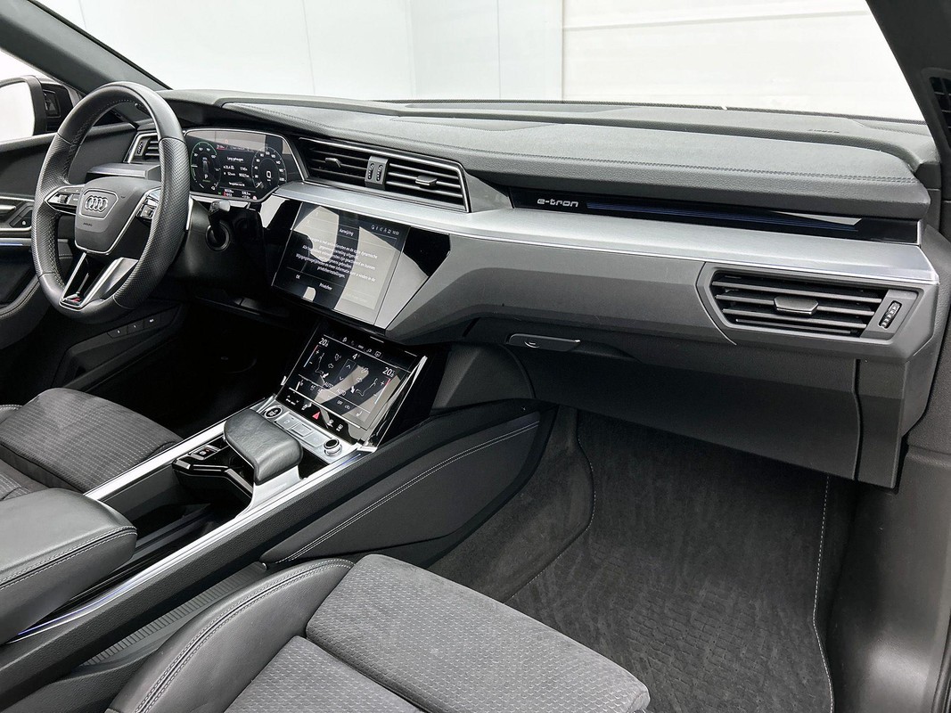 Audi Q8 Sportback e-tron