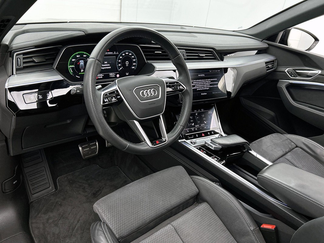 Audi Q8 Sportback e-tron