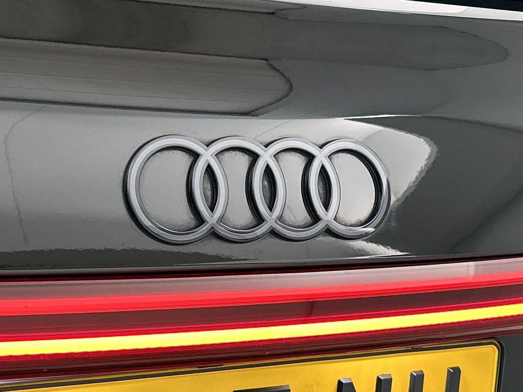 Audi Q8 Sportback e-tron