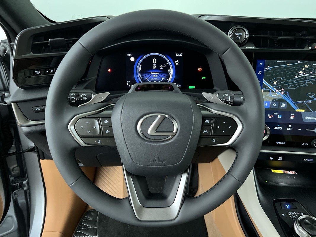Lexus RZ