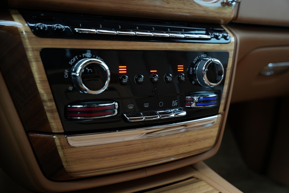 Rolls-Royce Phantom
