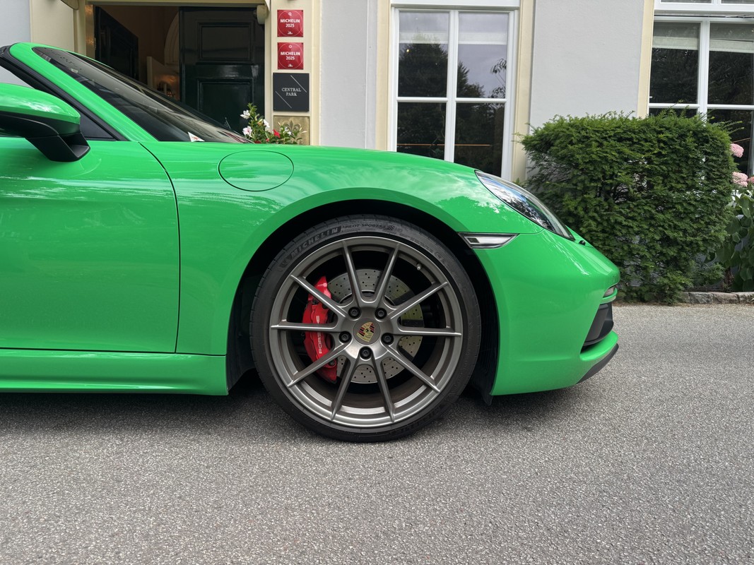 Porsche 718