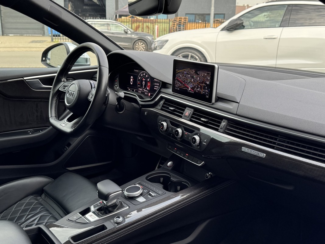 Audi S5