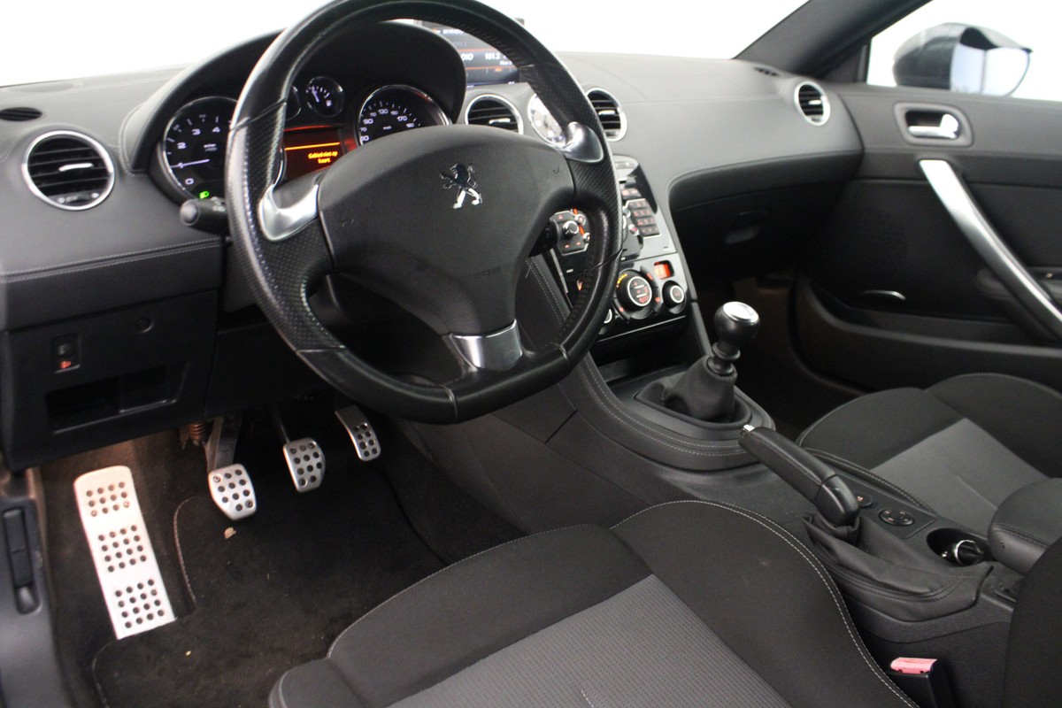 Peugeot RCZ