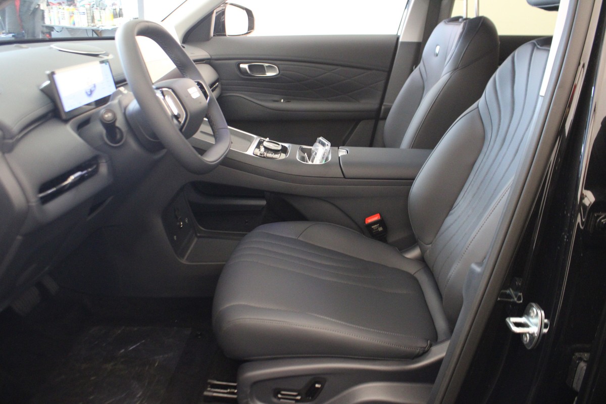 Geely Starray EM-i