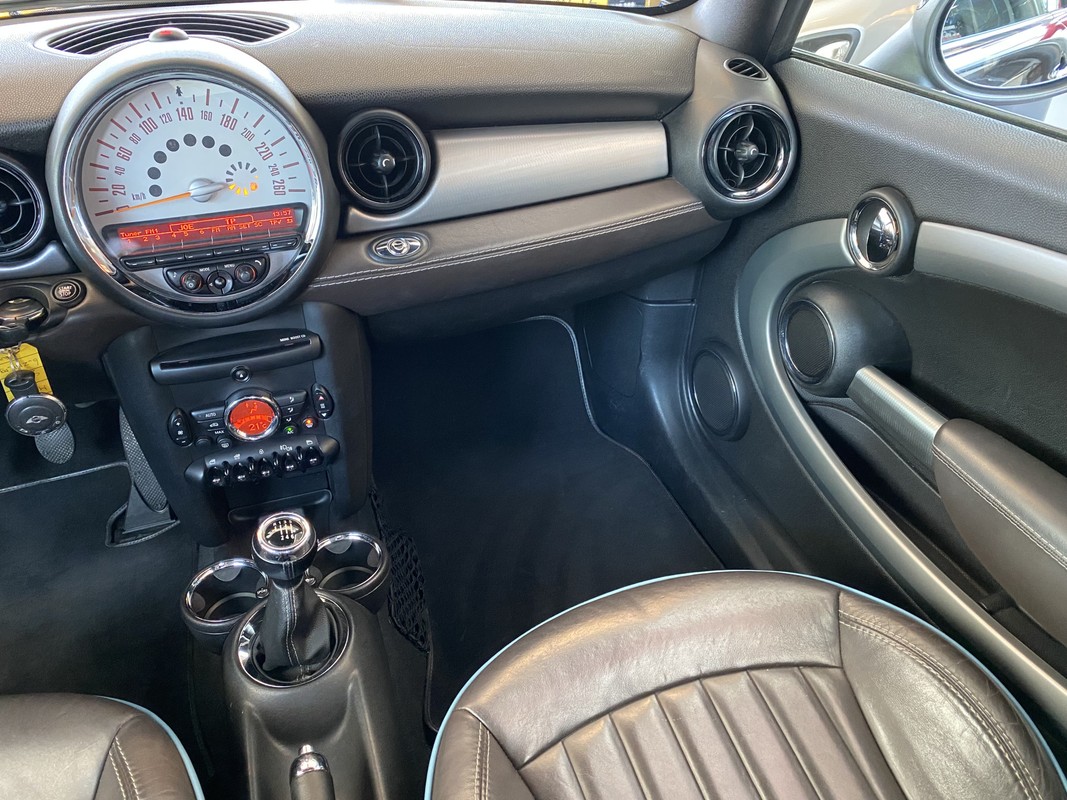 MINI Cooper Cabrio