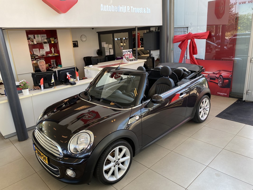 MINI Cooper Cabrio