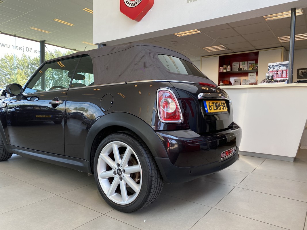 MINI Cooper Cabrio