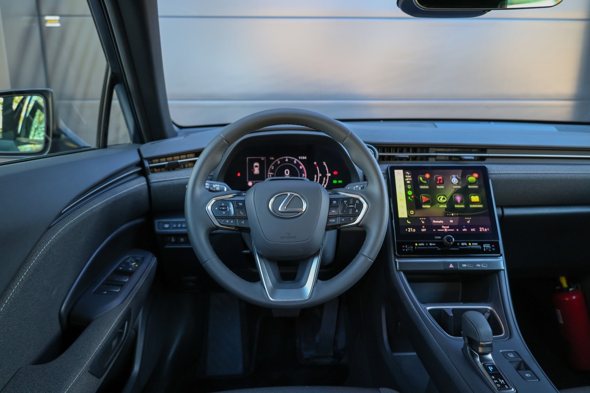 Lexus LBX