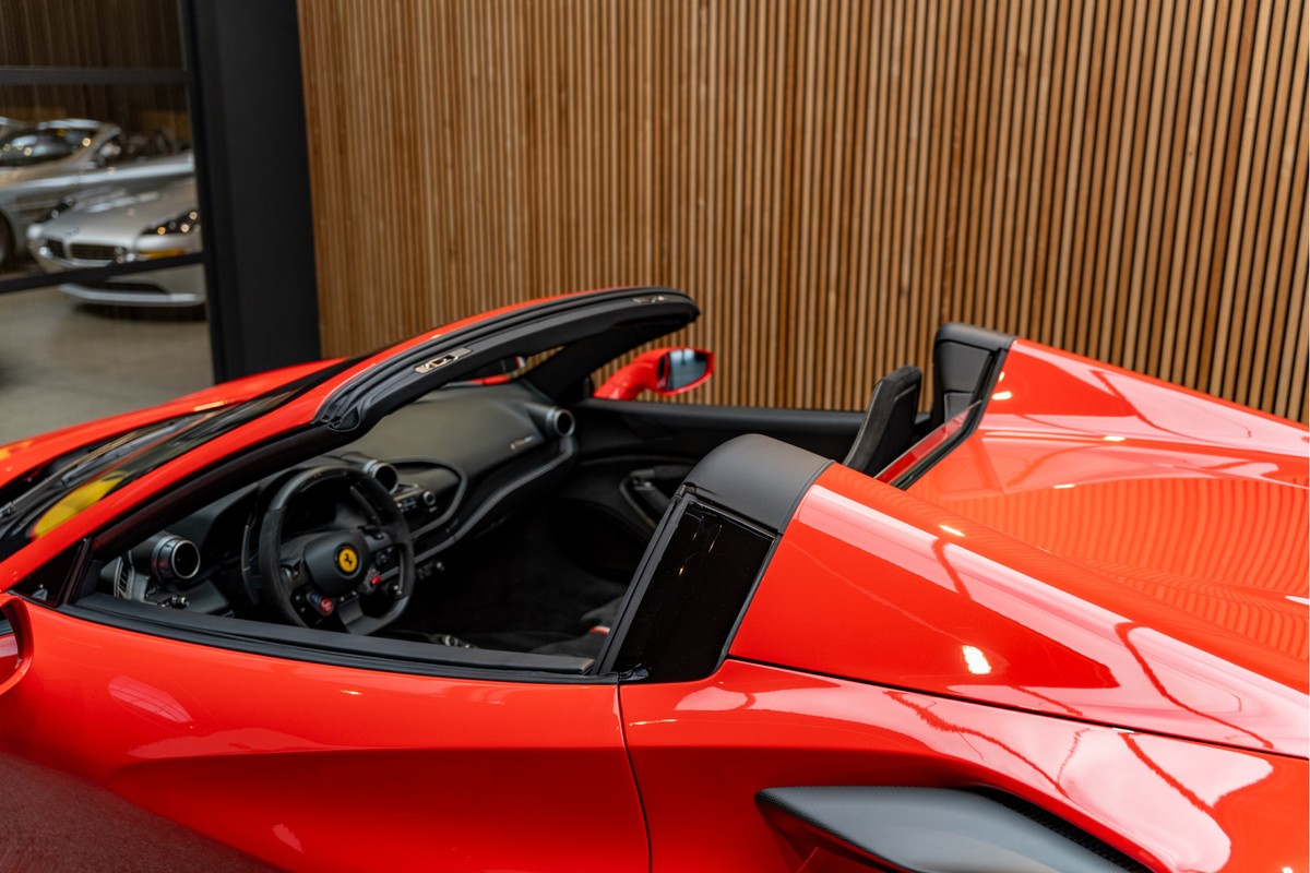 Ferrari F8 Spider